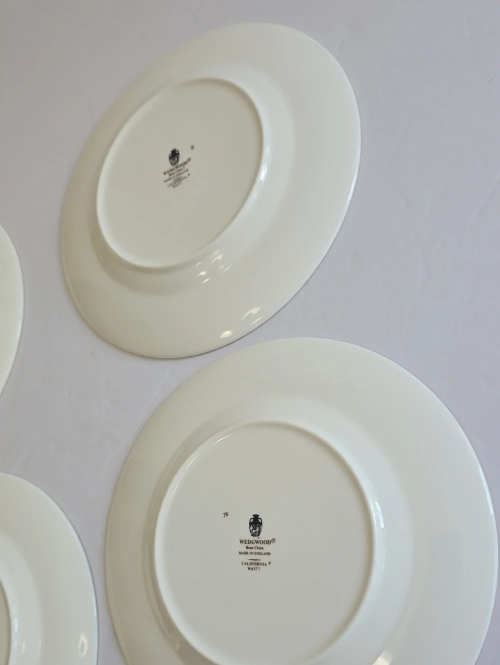 Wedgwood Set Of 4 California Bone China Salad Plates Ivory W4377 Made In England